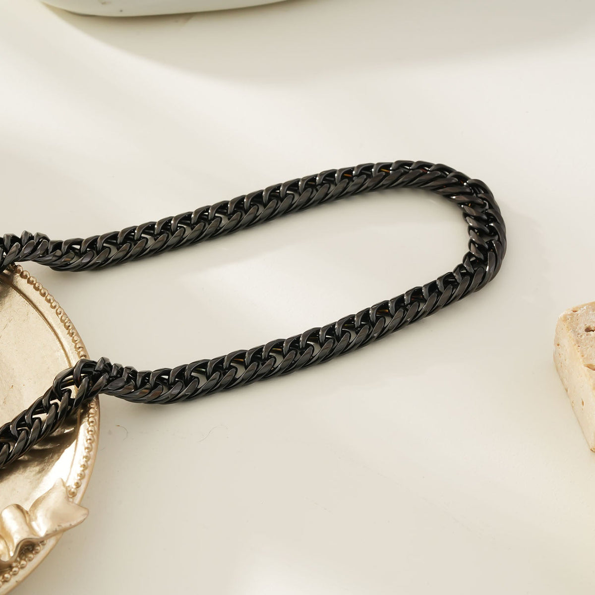 HACKNEY NINE ABASI black carbon chunky link chain, alternate view