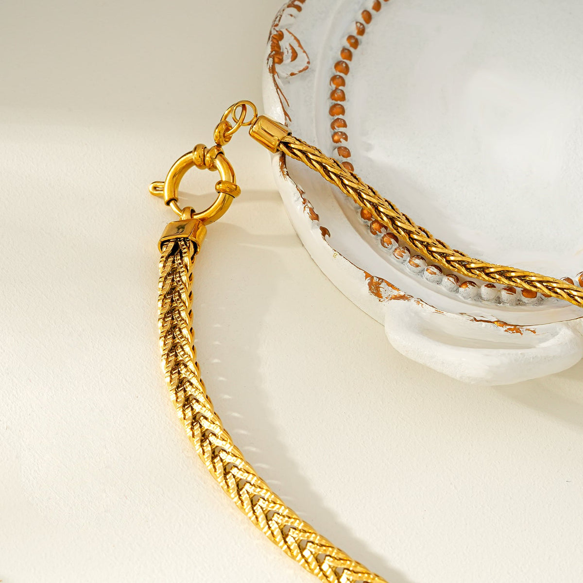 HACKNEY NINE ALICE gold chunky link chain necklace with ring fastener pendant, alternate view