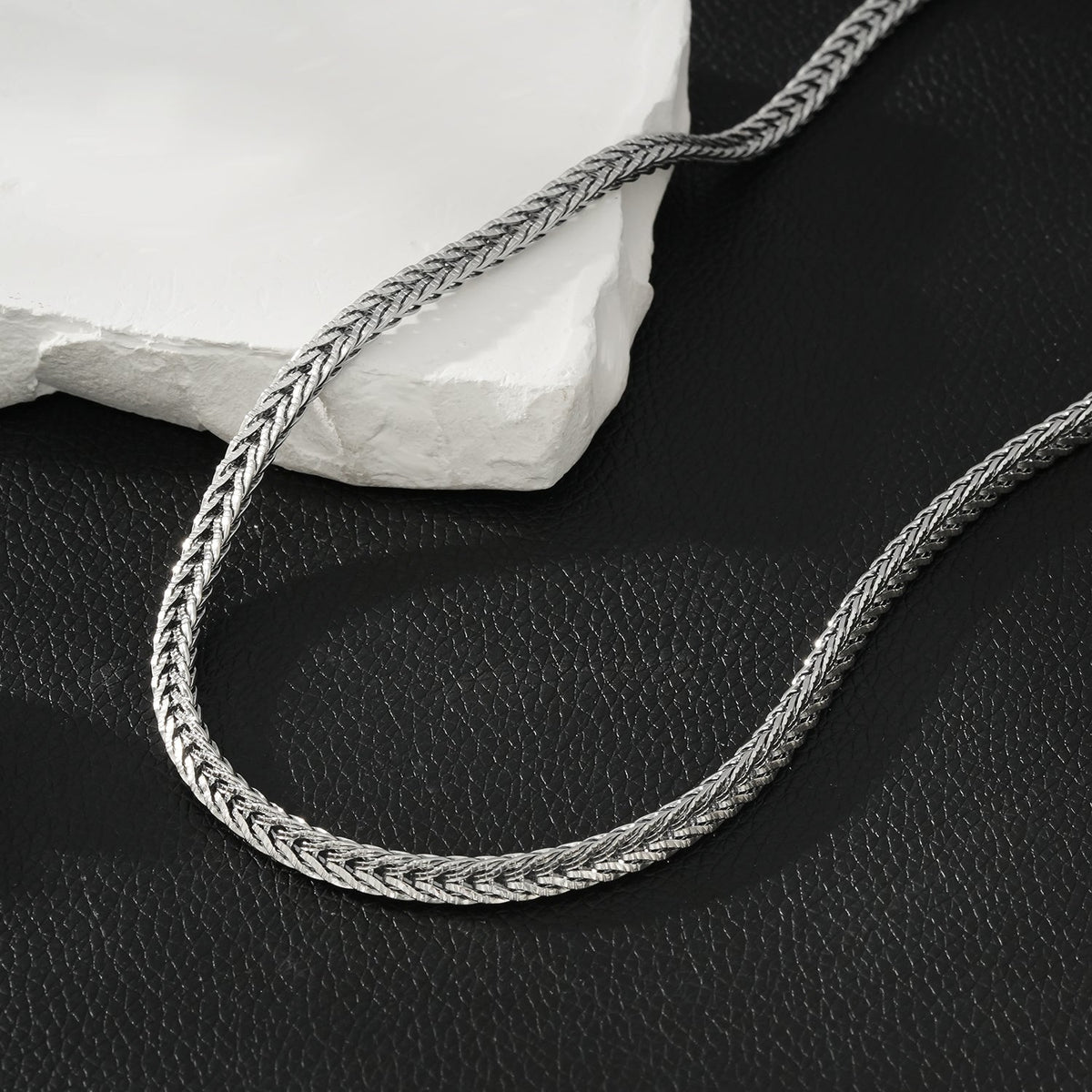 HACKNEY NINE ALICE silver chunky link chain necklace with ring fastener pendant, alternate view