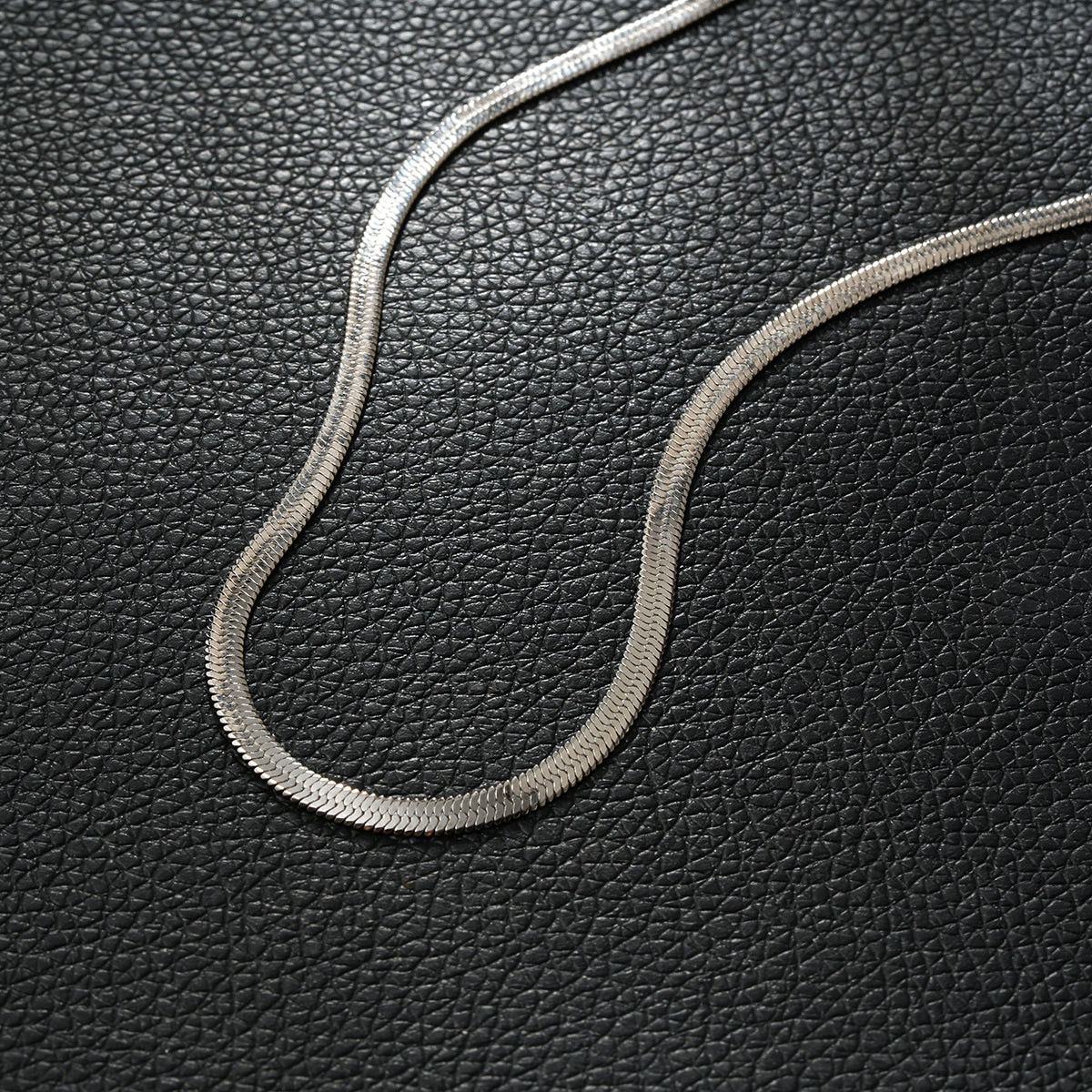 HACKNEY NINE FRYDA silver-tone snake chain necklace
